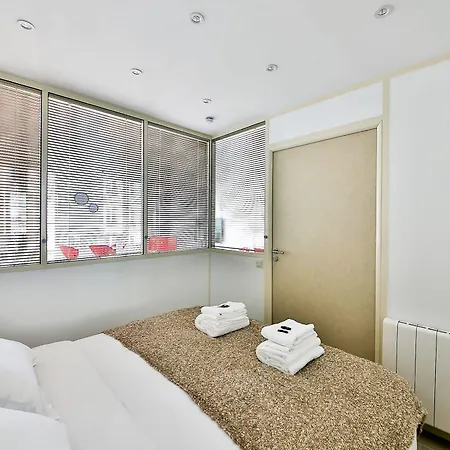 Daire Livinparis - Luxury 2 Bedrooms Grands-boulevards I *